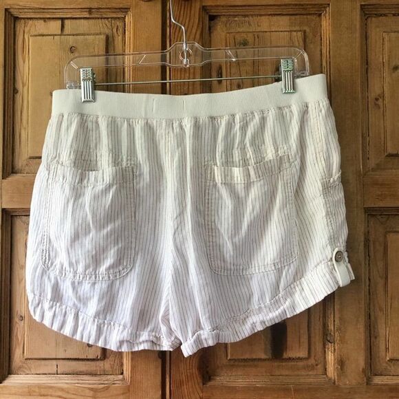 Carve Designs Womens Size 8 Linen Blend Subtle Stripe Shorts Crean Casual Summer - Picture 7 of 10